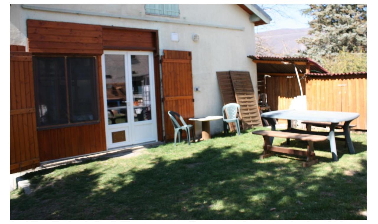 Petit Studio, Bien Equipe, A La Campagne Marcoux  Екстериор снимка